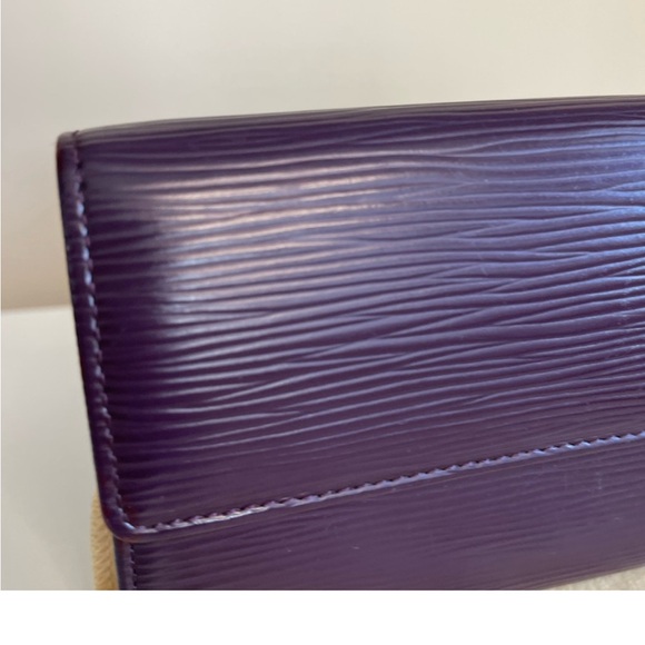 Authentic Louis Vuitton Purple Epi Long Wallet w/Snap Closure 🔥STUNNING🔥 - Picture 9 of 16